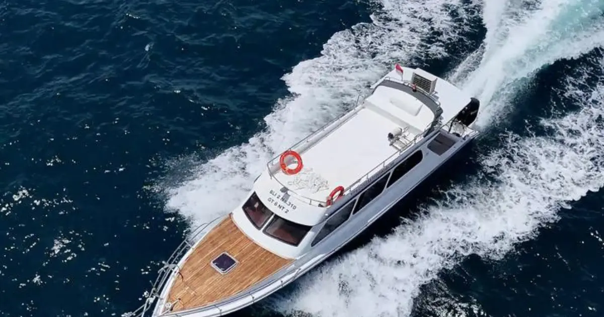 Bali Private Yacht to Nusa Penida – Luxury Snorkeling, Island Tour & Sunset Cruise