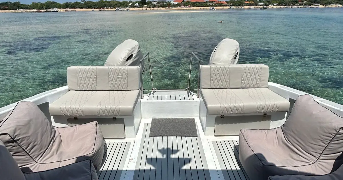 private-boat-charter-bali-to-gili-island-senggigi-lombok-10-pax-1