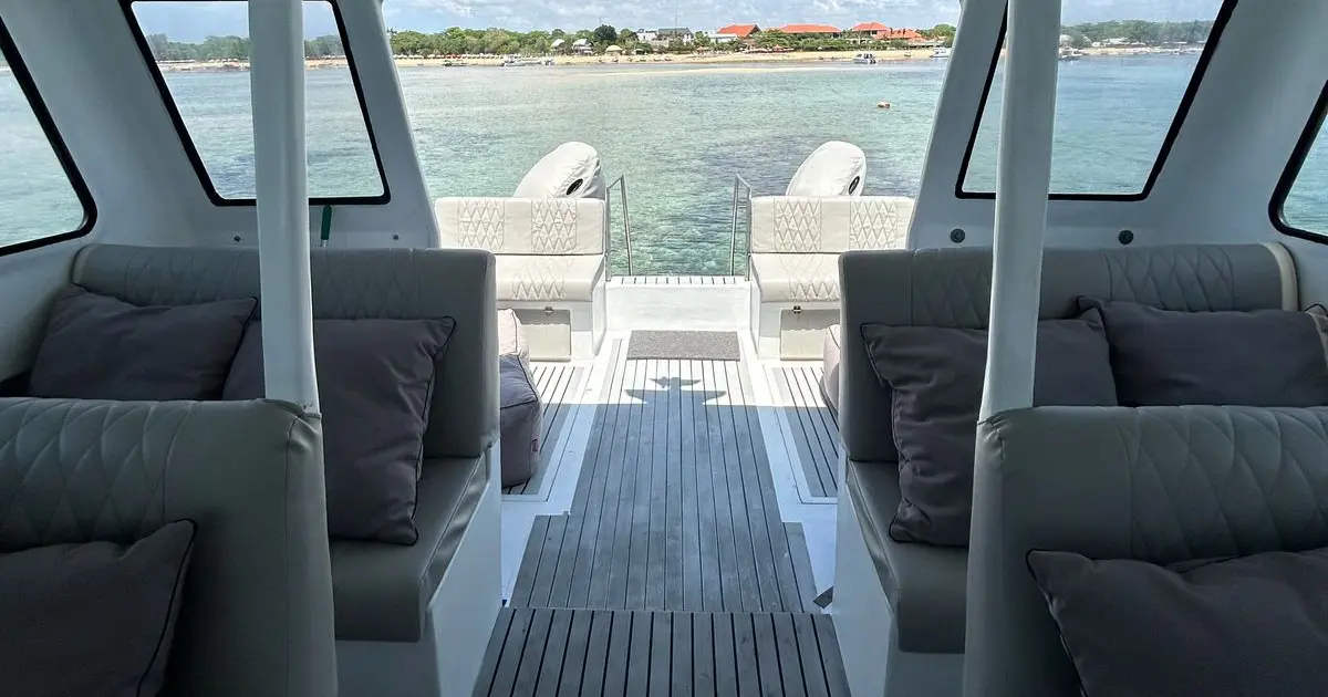 private-boat-charter-bali-to-gili-island-senggigi-lombok-10-pax-6
