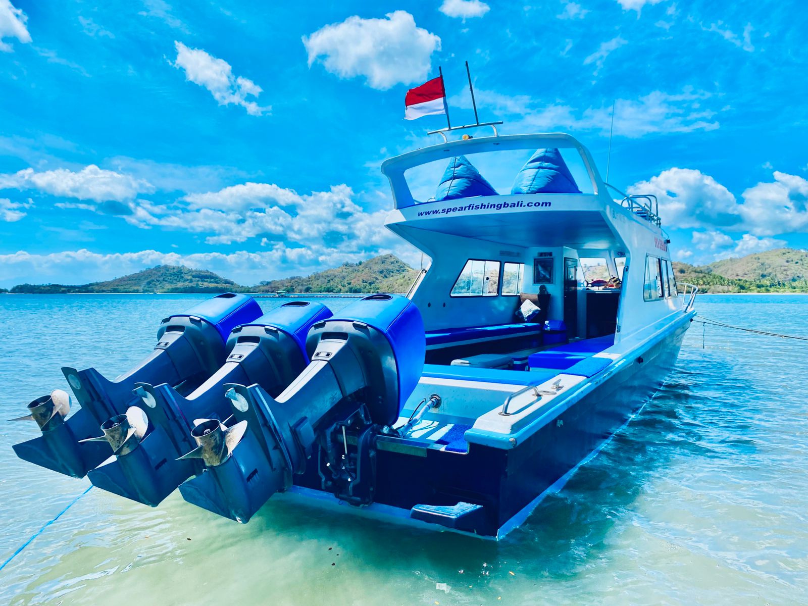private-boat-charter-bali-to-desert-point-gili-gede-sekotong-lombok-up-to-12-pax-6